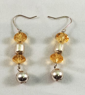 Earrings beads yellow and metallic